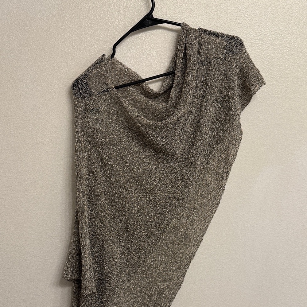 Trendy Knit Drape Top